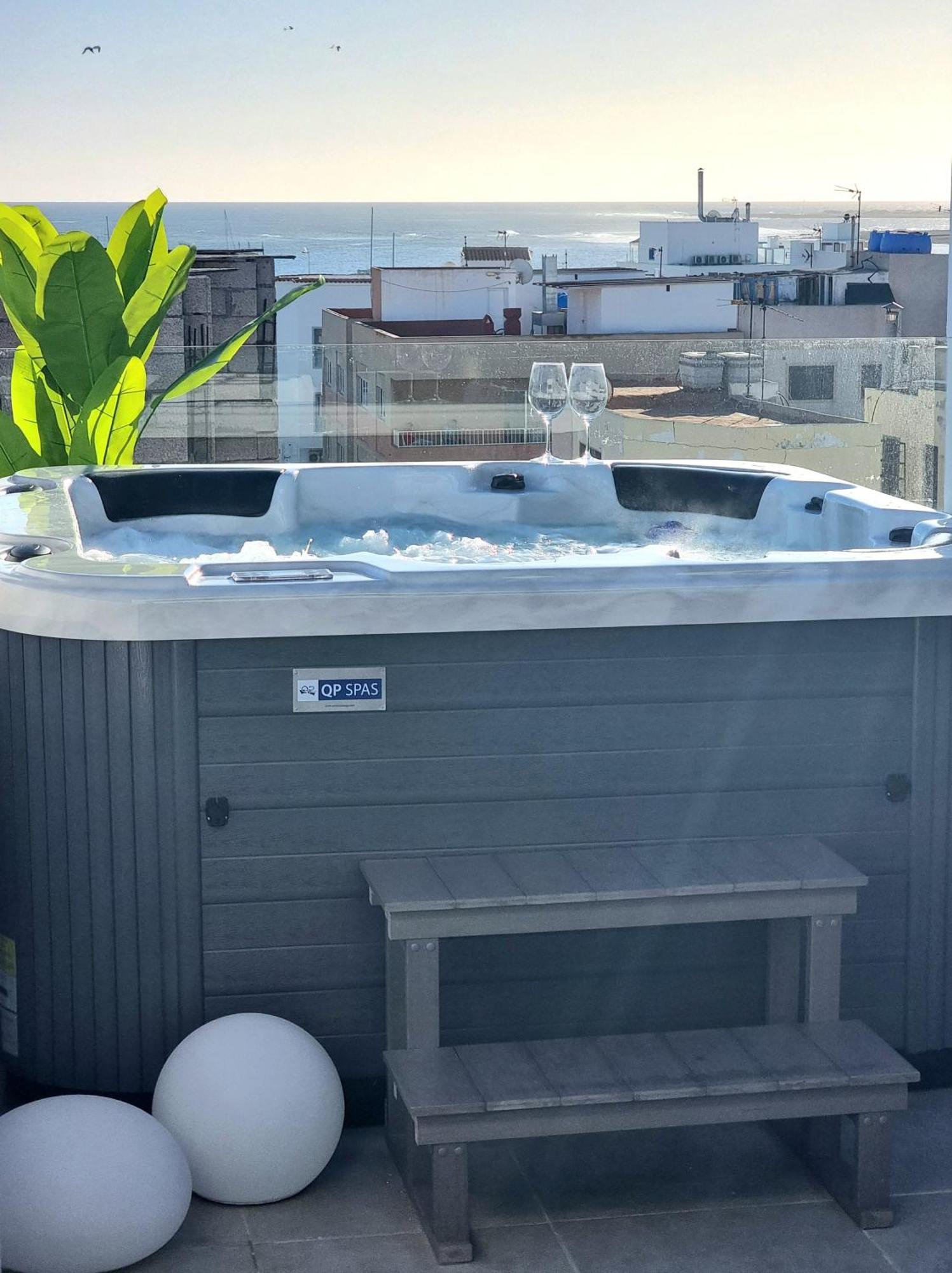 Luxury Penthouse Valentin With Jacuzzi Lejlighed Corralejo Eksteriør billede